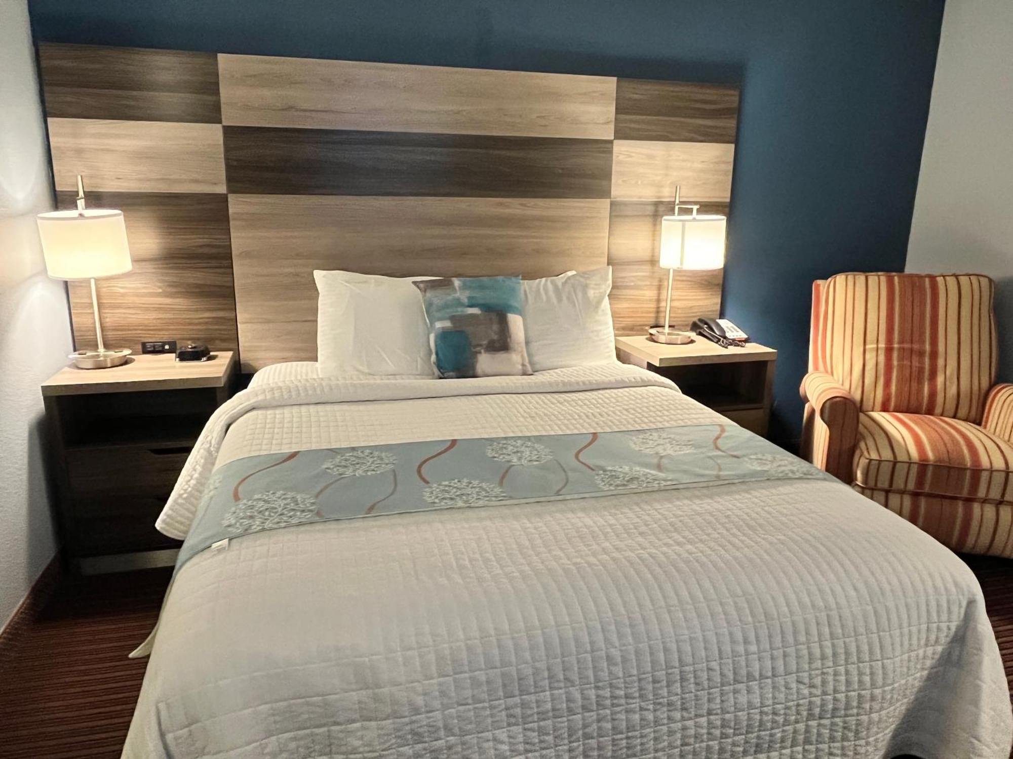 Garnett Hotel & Rv Park الغرفة الصورة